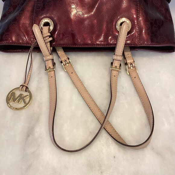 Michael Kors Embossed Merlot Signature Patent Leather EW Jet SetTote - Picture 10 of 14